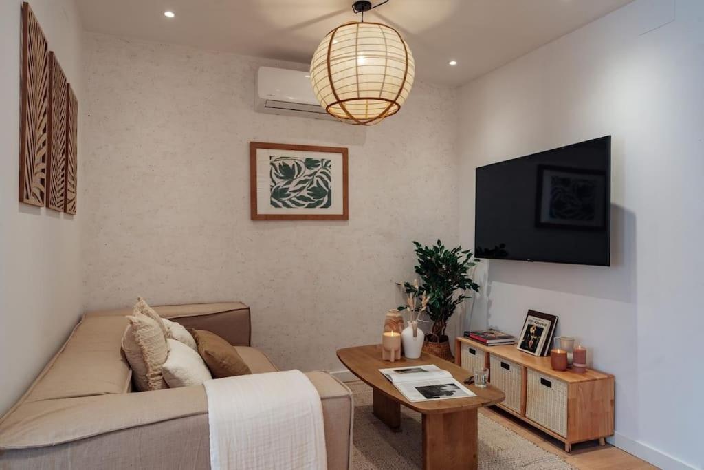 Casa Faro - 2 Bedroom In Gracia Luxury tent Barcelona